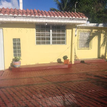 Gavidias Guest House San Lorenzo Exterior photo